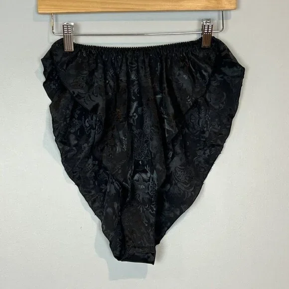 Vintage Victoria's Secret Gold Label Flutter Panties Size Medium Black Jacquard - Picture 10 of 14